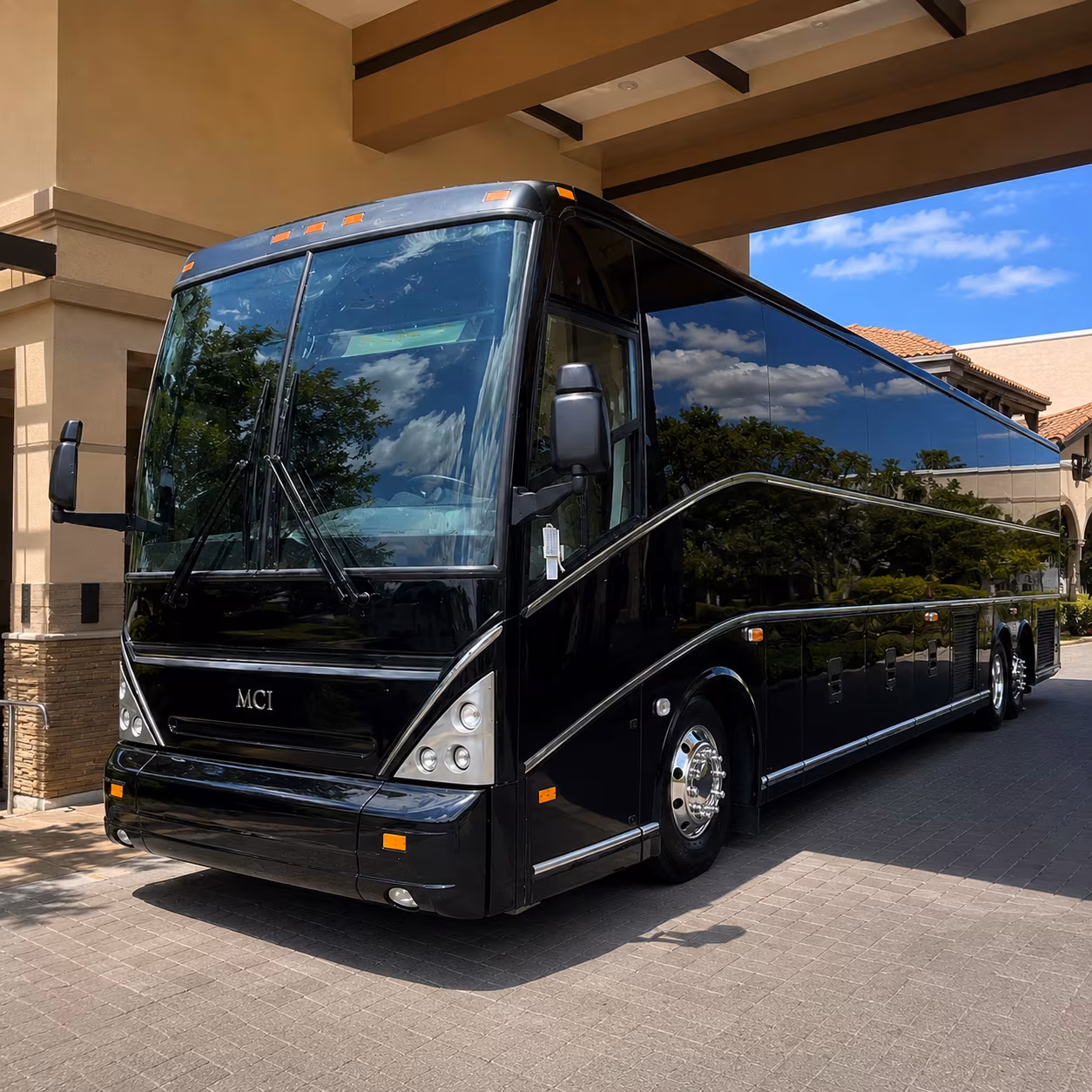 easy bus rentals to the henry ford museum and greenfield village from livonia